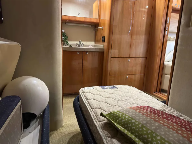 Slide: The Image of Regal Commodore 4260 2004 - 22