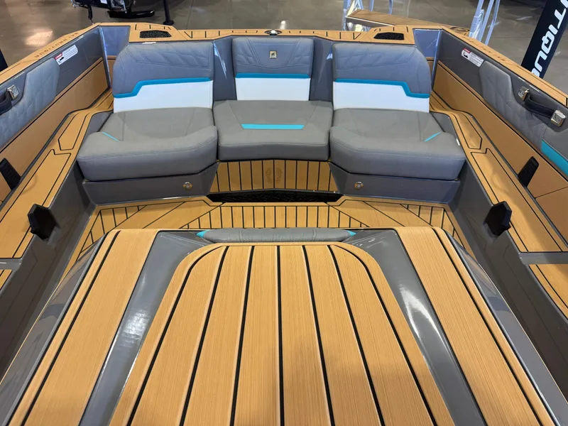 Slide: The Image of Nautique Ski Nautique 2026 - 19