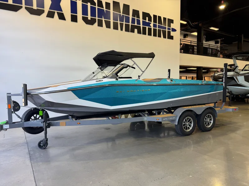 Slide: The Image of Nautique Ski Nautique 2026 - 3