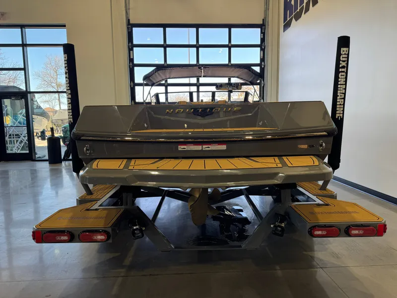 Slide: The Image of Nautique Ski Nautique 2026 - 6