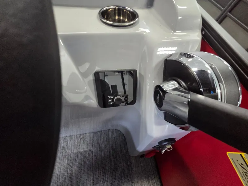 Slide: The Image of Bentley Pontoons LE 160 CR 2026 - 15