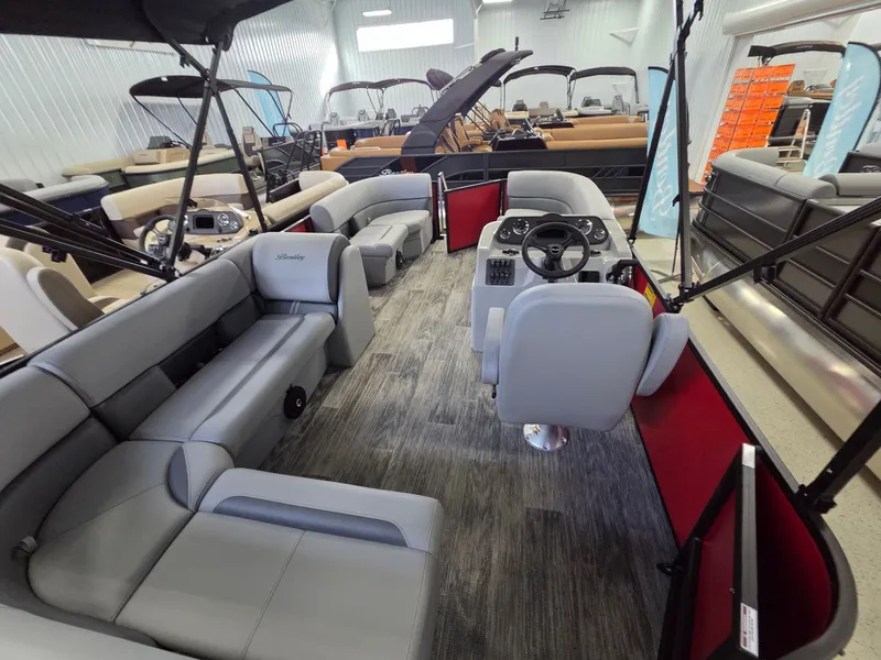 Slide: The Image of Bentley Pontoons LE 160 CR 2026 - 20