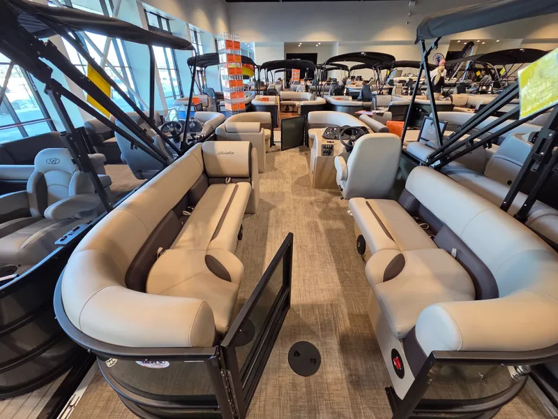 Slide: The Image of Bentley Pontoons LE 200 CW 2026 - 20