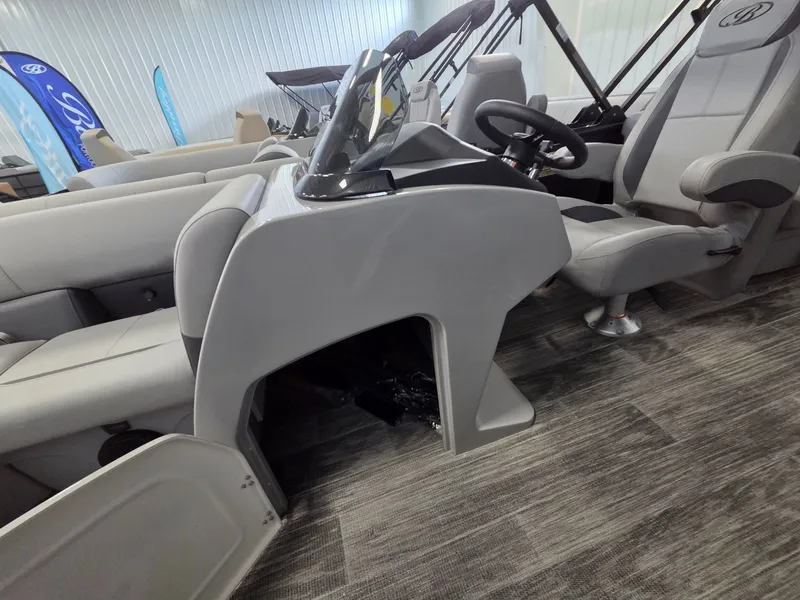 Slide: The Image of Interior view of Bentley Pontoons Legacy 200 Navigator 2026. - 9