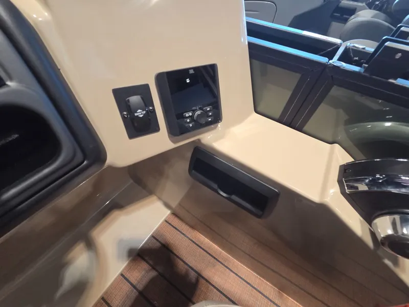 Slide: The Image of Interior view of Bentley Pontoons Legacy 200 Navigator 2026. - 13