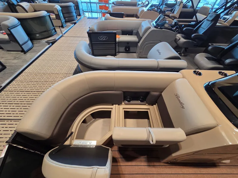 Slide: The Image of Interior of the 2026 Bentley Pontoons Legacy 200 Navigator. - 7