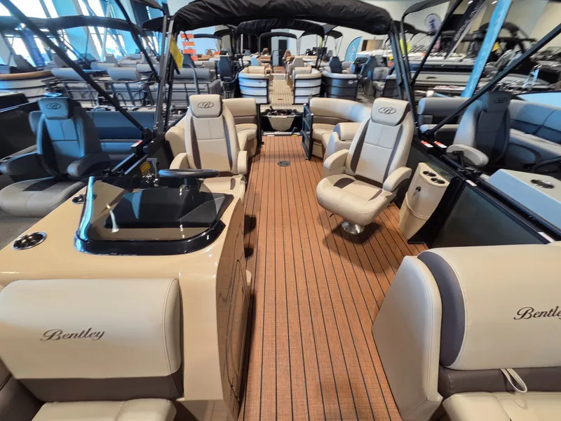 Slide: The Image of Interior of the 2026 Bentley Pontoons Legacy 200 Navigator. - 8