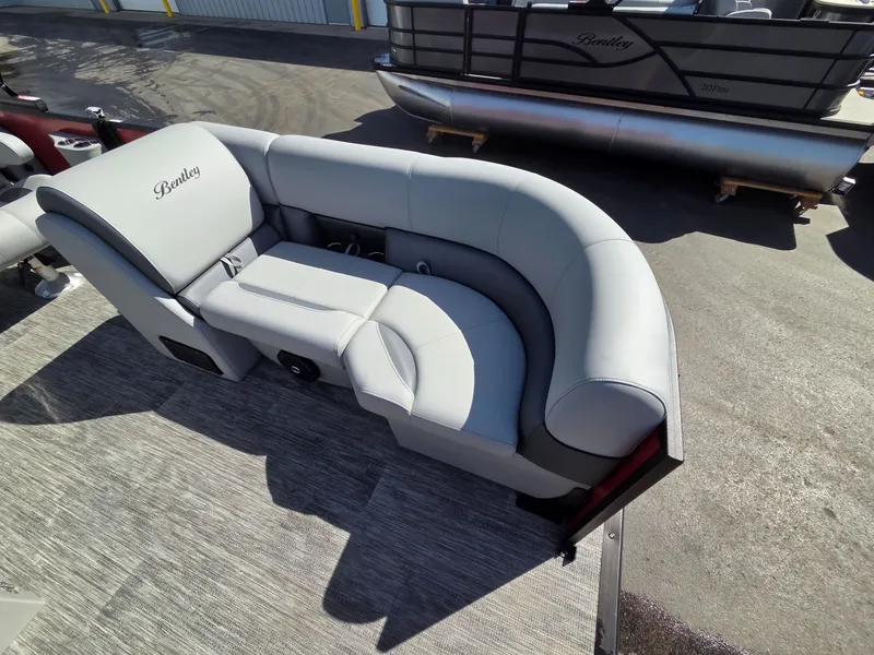 Slide: The Image of Bentley Pontoons Legacy 200 Swingback 2026 - 13