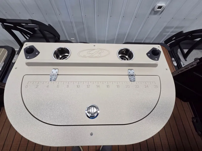 Slide: The Image of Bentley Pontoons FISH 220 FISH & CRUISE 2026 - 20