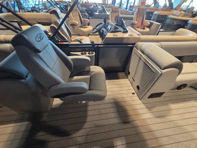 Slide: The Image of Interior of Bentley Pontoons Legacy 220 Navigator 2026. - 11