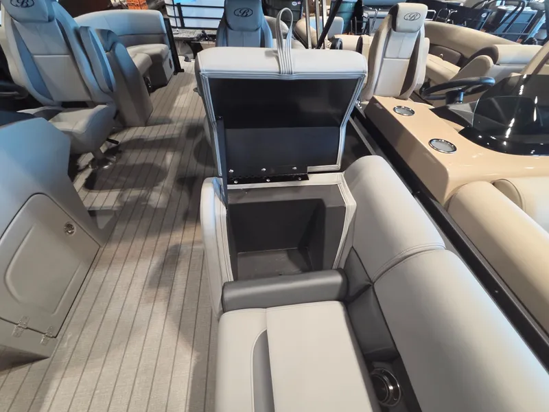 Slide: The Image of Interior of Bentley Pontoons Legacy 220 Navigator 2026. - 9