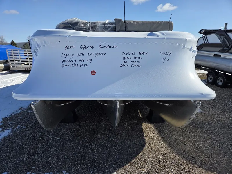 Slide: The Image of Bentley Pontoons Legacy 223 Navigator 2026 - 2