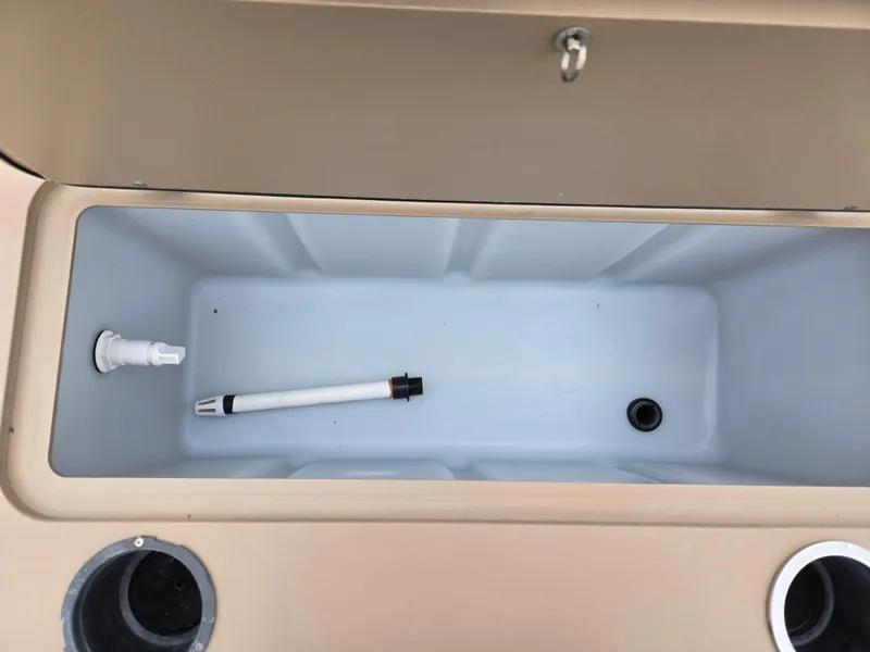 Slide: The Image of Livewell compartment in 2022 Sylvan Mirage Fish 822 Party Fish boat. - 19