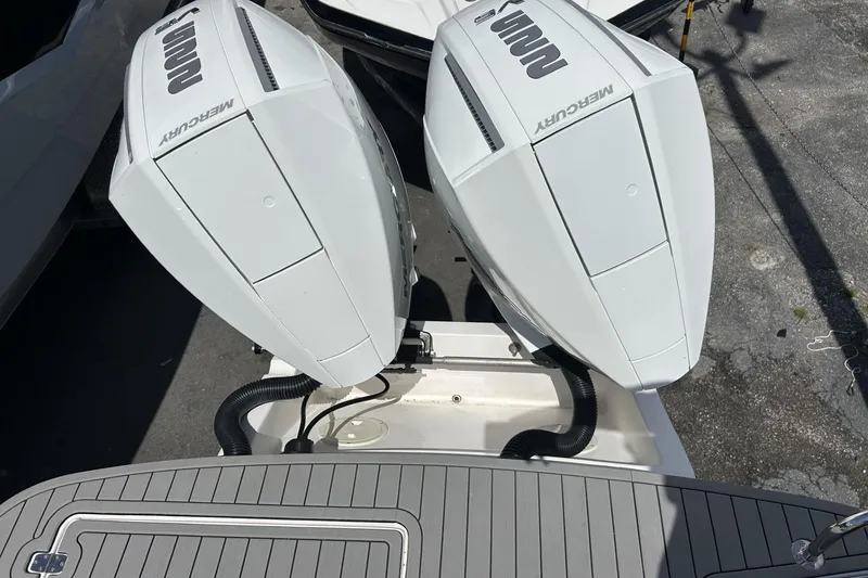 Slide: The Image of 2024 L'acqua Royale LR280 GRAN CABRIO with dual Mercury outboard engines, top view. - 23