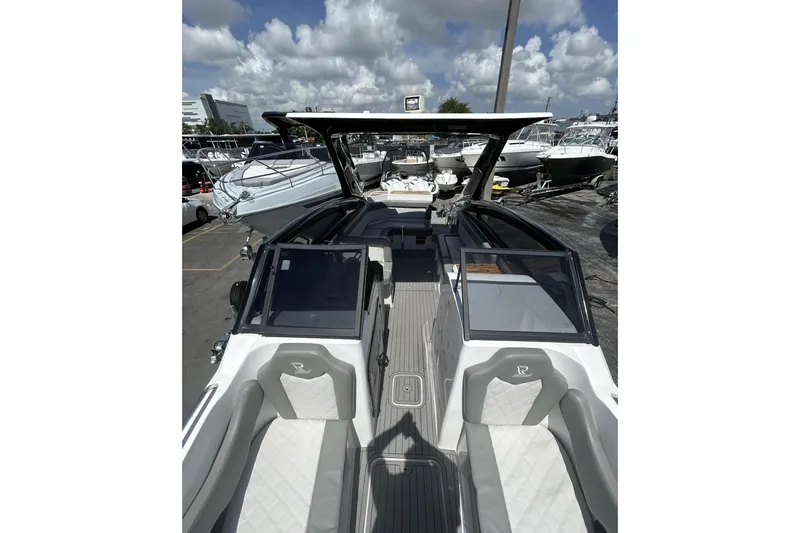 Slide: The Image of 2024 L'acqua Royale LR280 GRAN CABRIO luxury boat interior with sleek design and modern features. - 32