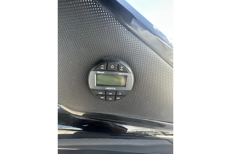 Slide: The Image of Hertz audio system in 2024 L'acqua Royale LR280 GRAN CABRIO boat interior. - 42