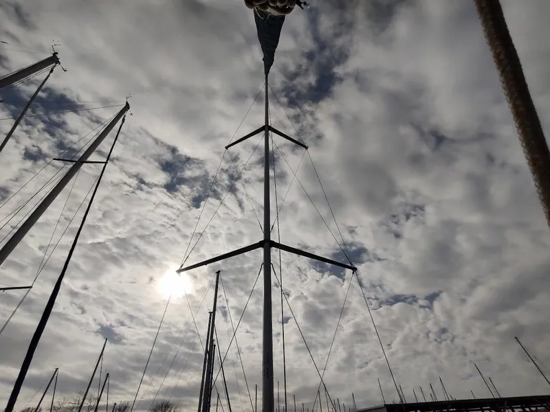 Slide: The Image of Hunter 33 2004 - 11