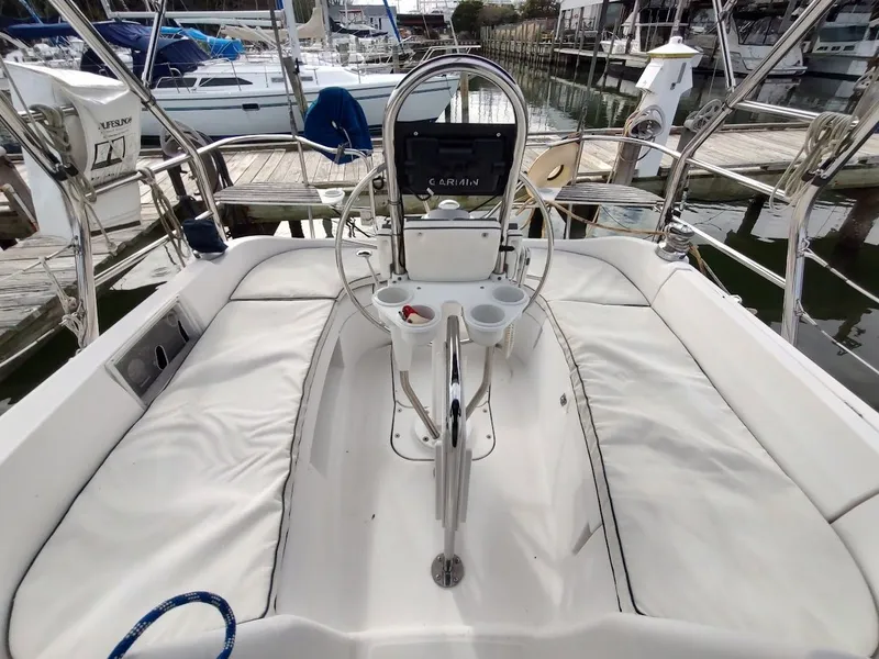 Slide: The Image of Hunter 33 2004 - 17