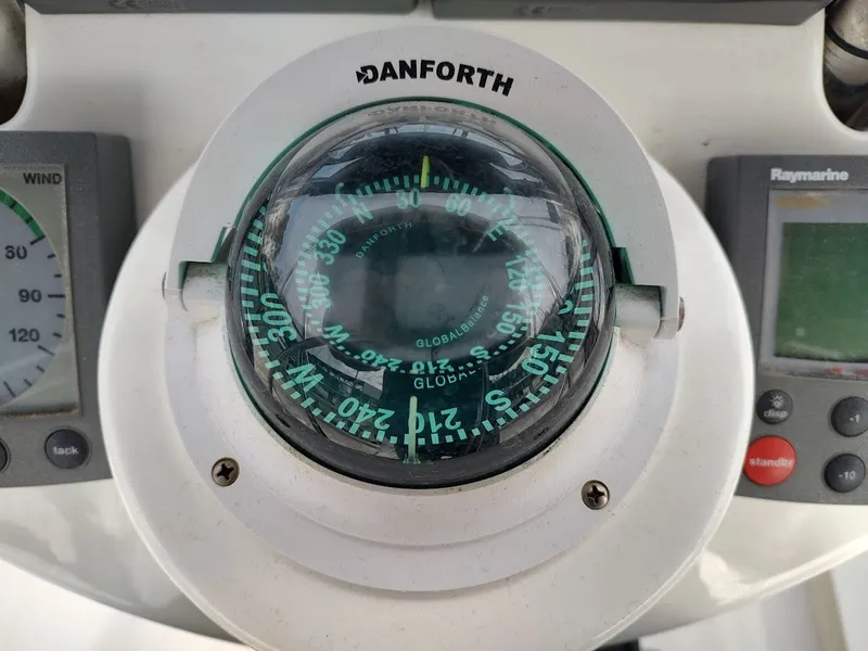 Slide: The Image of Hunter 33 2004 - 26