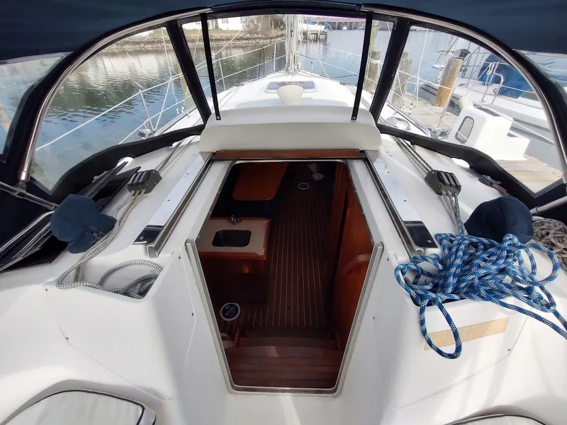 Slide: The Image of Hunter 33 2004 - 39