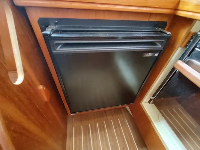 Slide: The Image of Hunter 33 2004 - 45