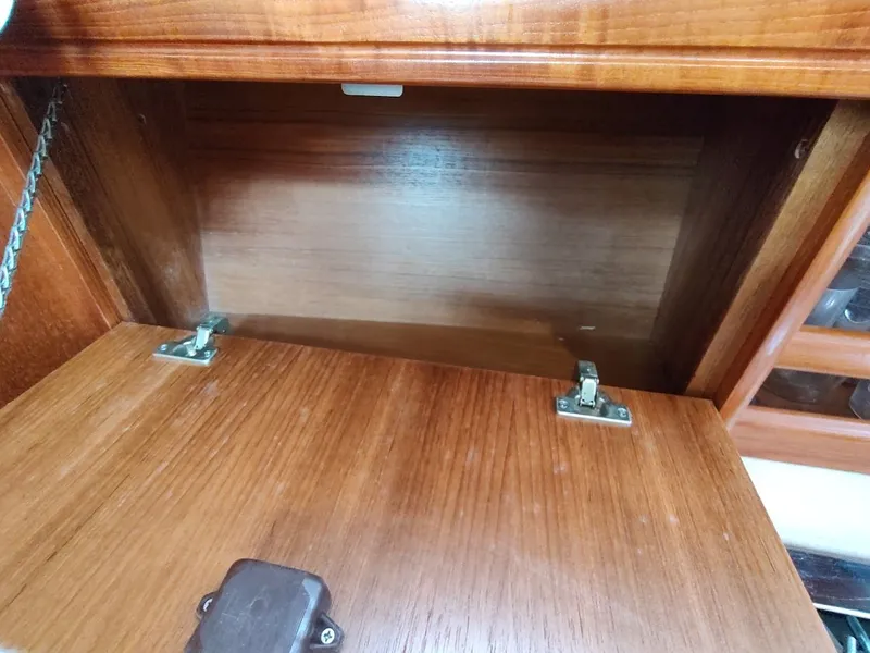 Slide: The Image of Hunter 33 2004 - 51