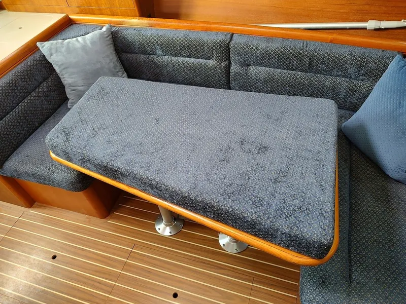 Slide: The Image of Hunter 33 2004 - 56