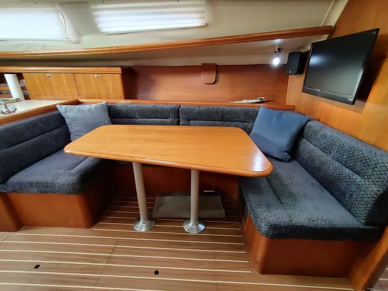 Slide: The Image of Hunter 33 2004 - 58