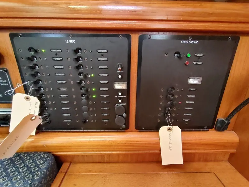 Slide: The Image of Hunter 33 2004 - 61