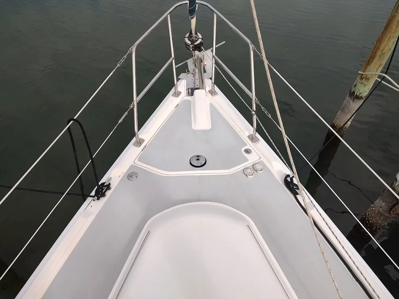 Slide: The Image of Hunter 33 2004 - 7