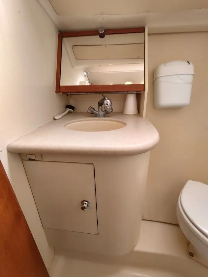 Slide: The Image of Hunter 33 2004 - 70