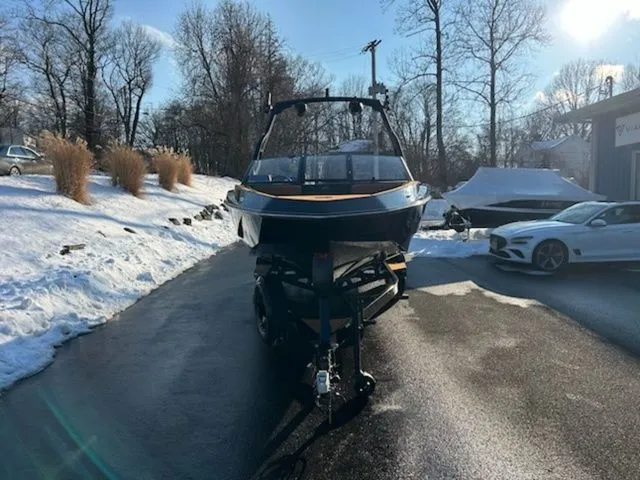 Slide: The Image of Axis Wake Research T235 2026 - 13