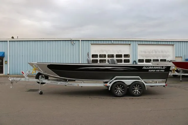 The Image of Alumaweld Super Vee Pro 23 2026 - 1