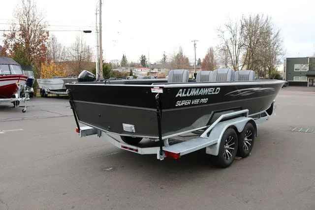 Slide: The Image of Alumaweld Super Vee Pro 23 2026 - 4