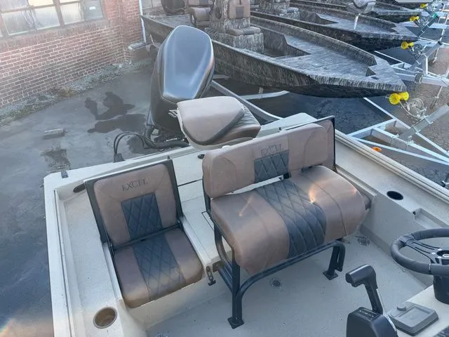 Slide: The Image of Excel 230 Bay Pro Elite 2026 - 4