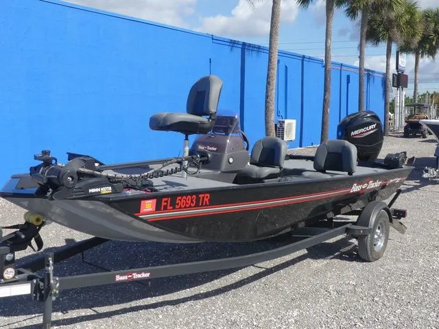 The Image of Tracker Bass Tracker Classic XL 2023 - 1