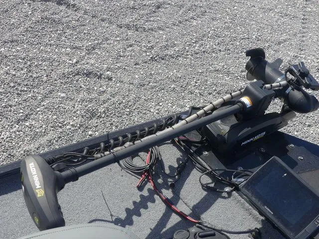 Slide: The Image of Tracker Bass Tracker Classic XL 2023 - 12