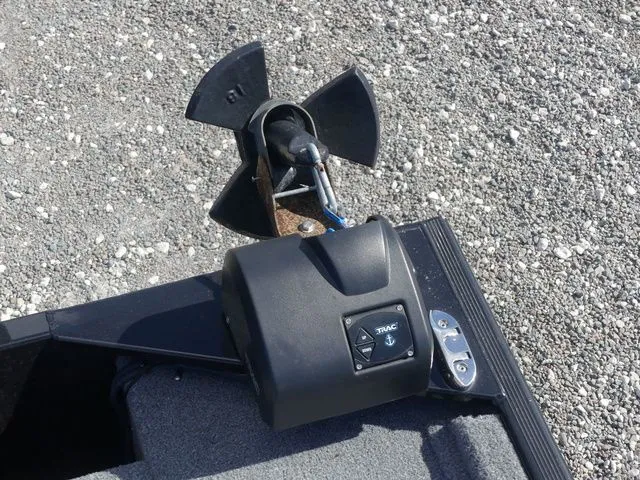 Slide: The Image of Tracker Bass Tracker Classic XL 2023 - 18