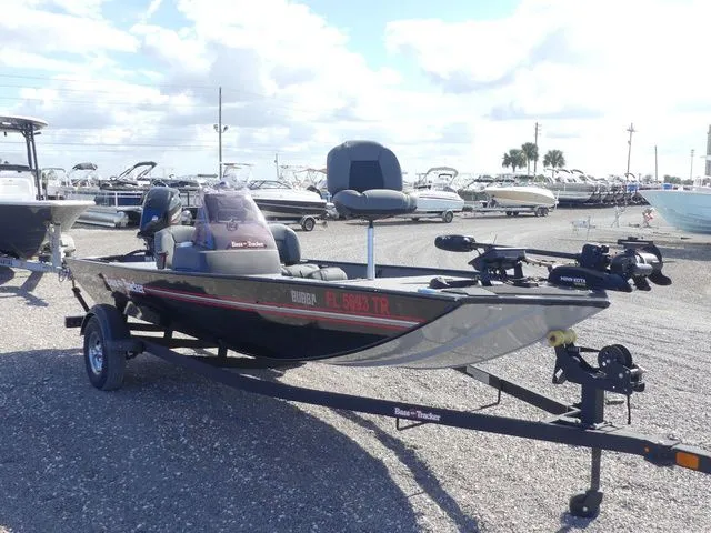 Slide: The Image of Tracker Bass Tracker Classic XL 2023 - 3