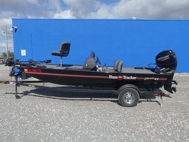 Slide: The Image of Tracker Bass Tracker Classic XL 2023 - 7