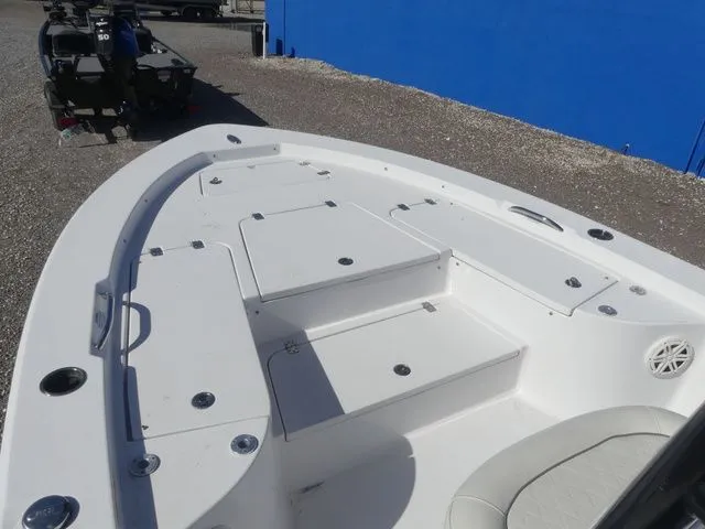 Slide: The Image of Sportsman Masters 227 Bay Boat 2020 - 13