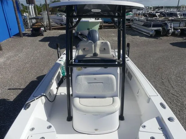 Slide: The Image of Sportsman Masters 227 Bay Boat 2020 - 14