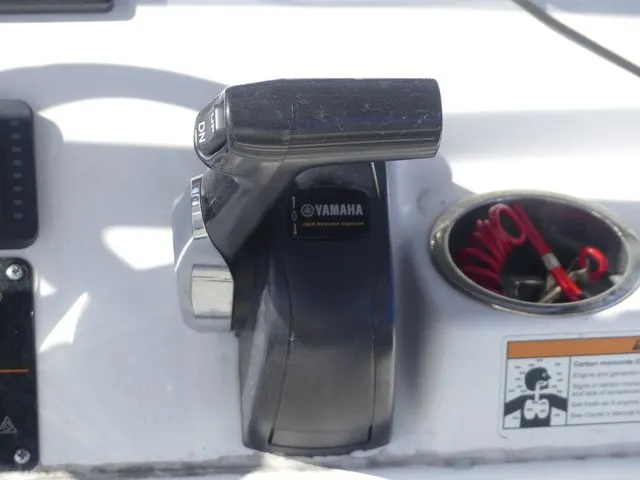 Slide: The Image of Sportsman Masters 227 Bay Boat 2020 - 18