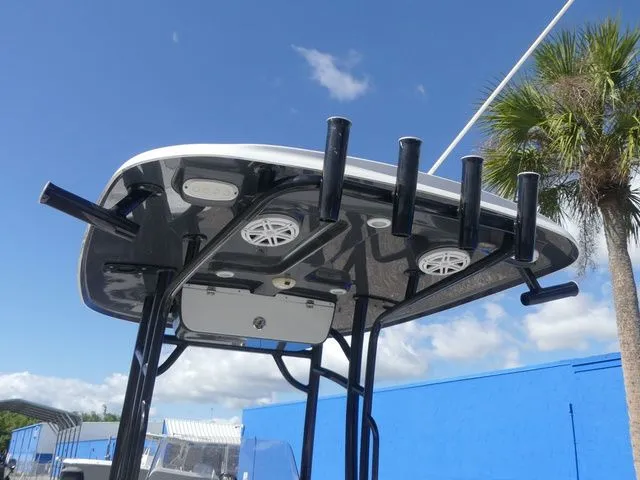 Slide: The Image of Sportsman Masters 227 Bay Boat 2020 - 26