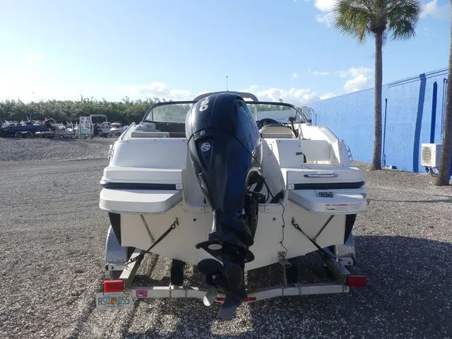 Slide: The Image of Bayliner 190 Deck Boat 2017 - 5