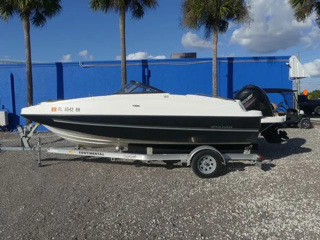 Slide: The Image of Bayliner 190 Deck Boat 2017 - 7
