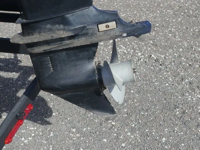 Slide: The Image of Sun Tracker Party Barge 20 DLX 2019 - 12