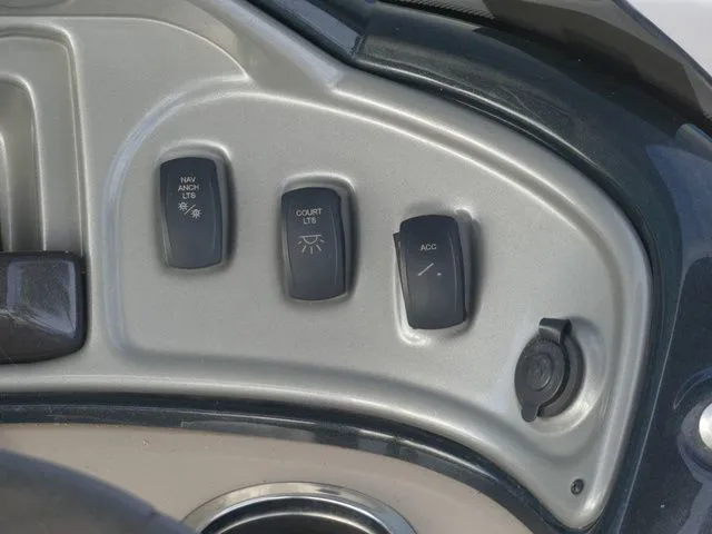 Slide: The Image of Sun Tracker Party Barge 20 DLX 2019 - 18