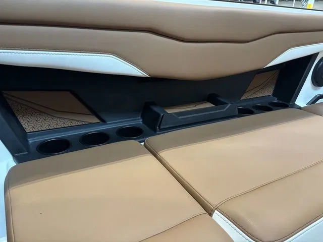 Slide: The Image of Axis Wake Research T235 2026 - 24