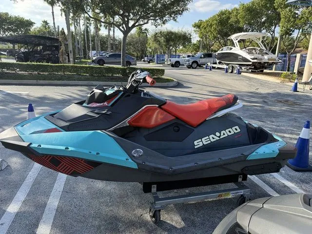 The Image of Sea-Doo SPARK TRIXX 2-Up Rotax 900 HO ACE 2018 - 1